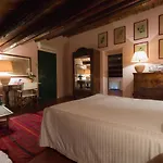 Bed & Breakfast Masseria Pernice 4*