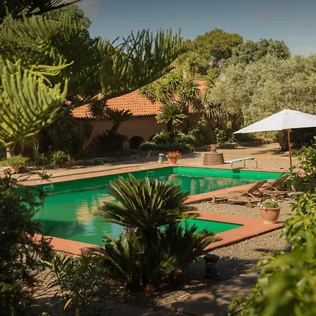 Masseria Pernice Bed and Breakfast